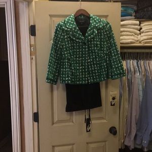 Nine West Green & Black Suit Jacket & Capri Sz 4